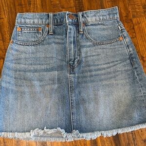 Madewell Frayed Hem Denim Mini Skirt size 25